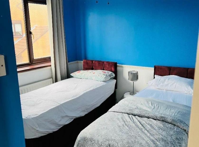 Clove, 3-4 Bed House With Garden, Free Parking, Sleeps 9 In Grays & Chafford Hundred Stifford Ngoại thất bức ảnh